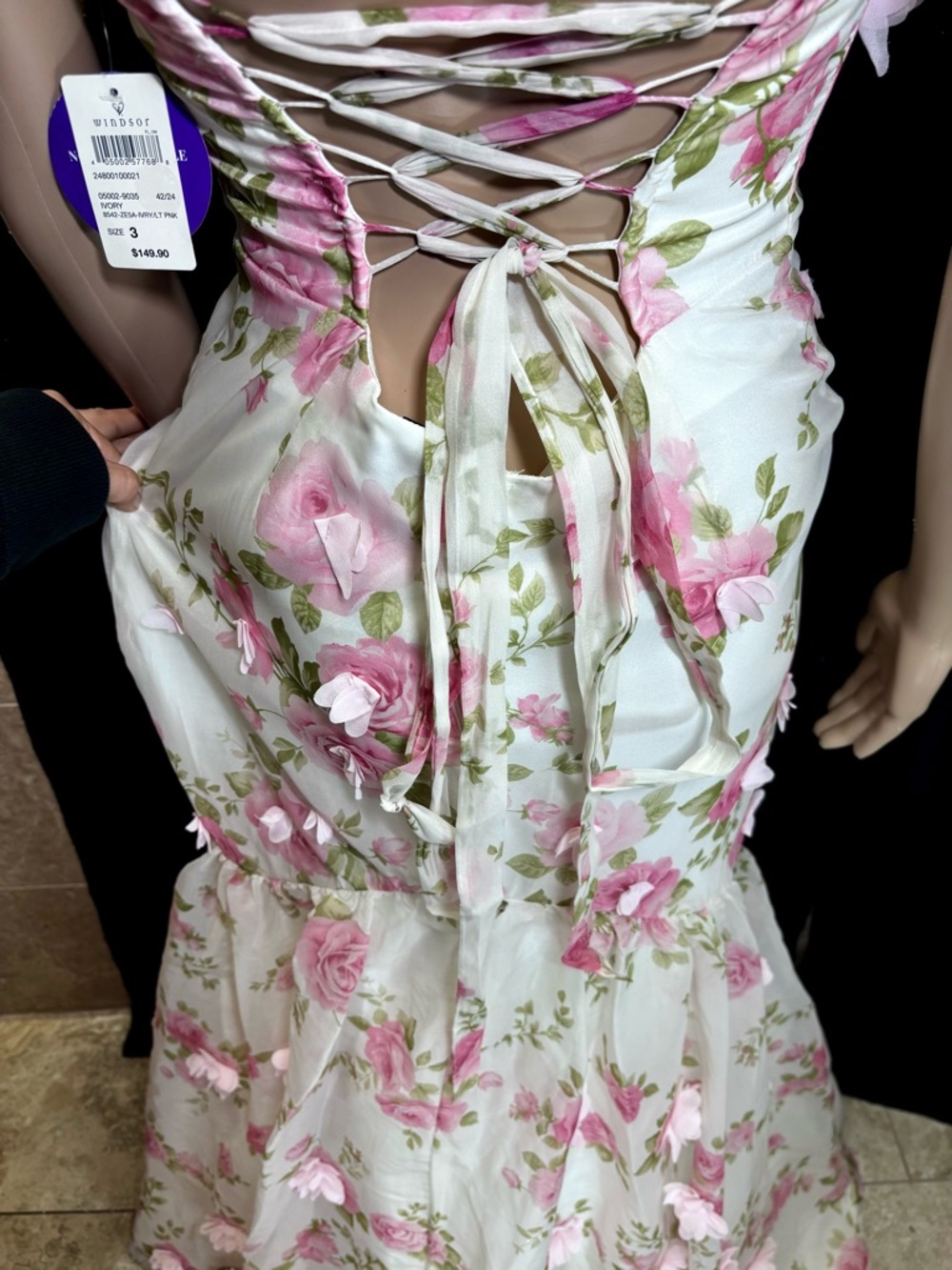 Floral Lace-Up Corset Maxi Dress 🌸 | 3D Roses / Open Back - Picture 6 of 7